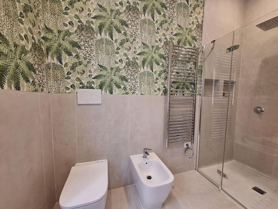 Peaceful 2 Bedrooms With Patio, Near Metro A Appartamento