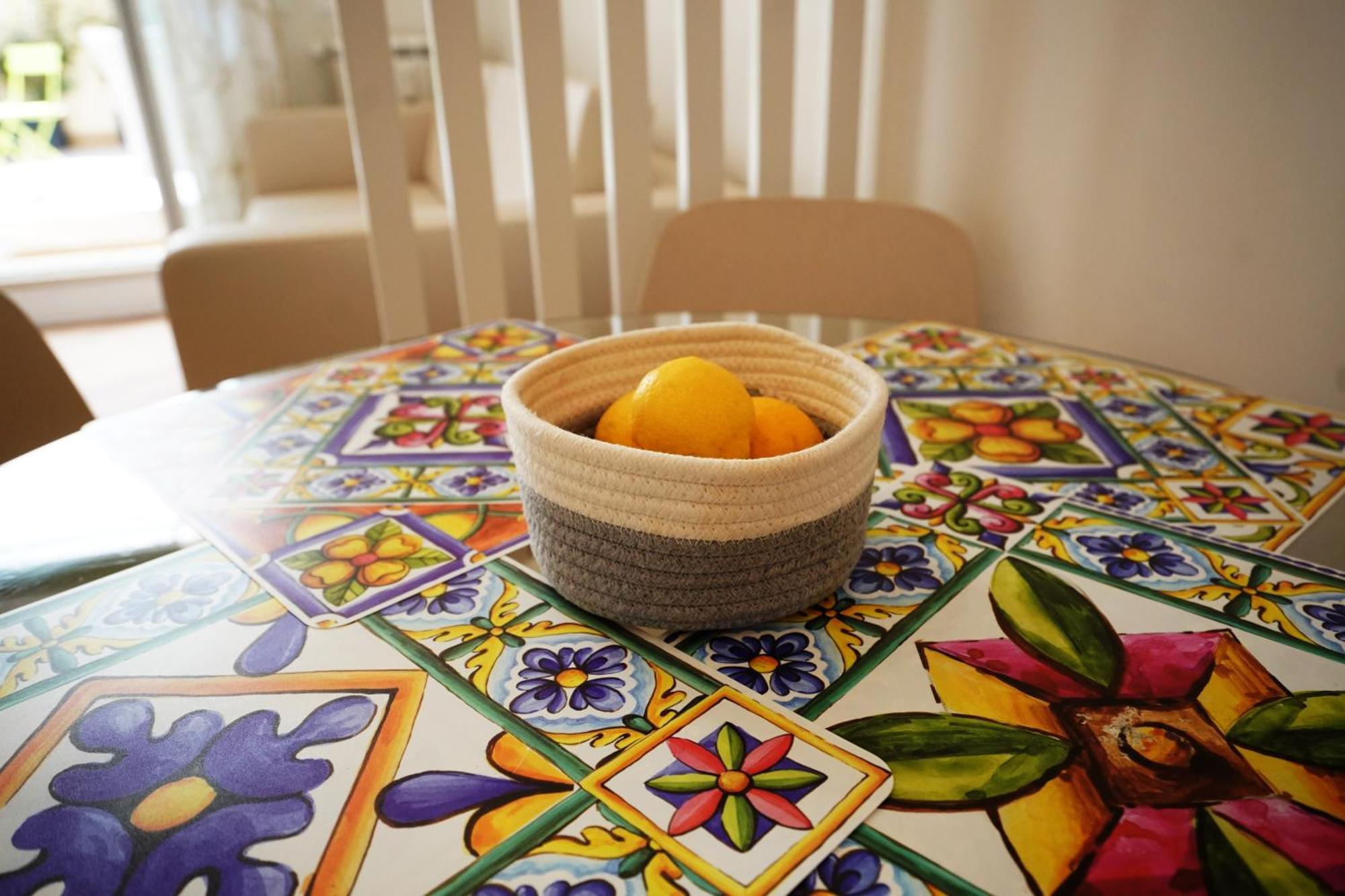 Peaceful 2 Bedrooms With Patio, Near Metro A Appartamento Roma
