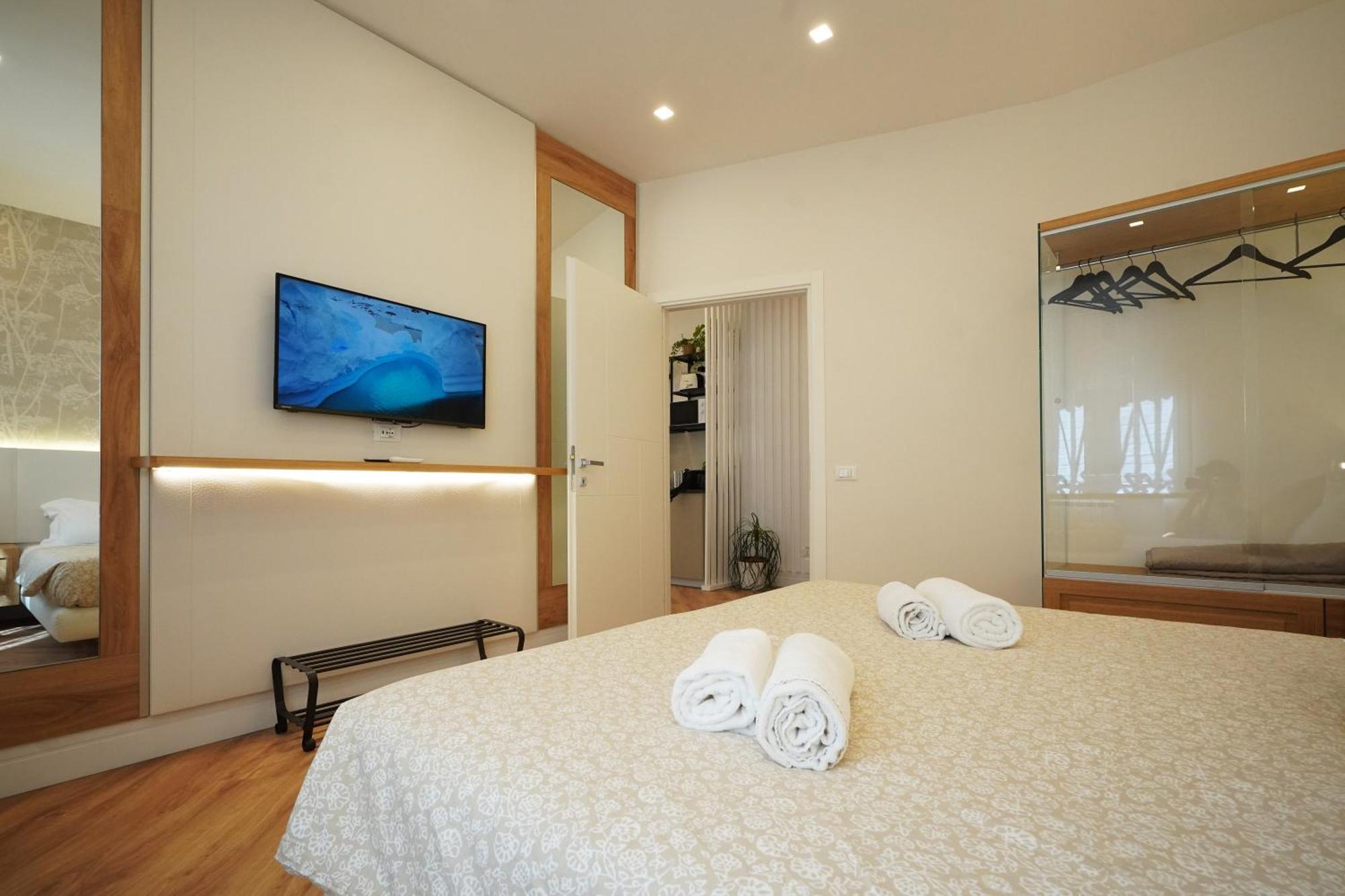 Peaceful 2 Bedrooms With Patio, Near Metro A Appartamento *