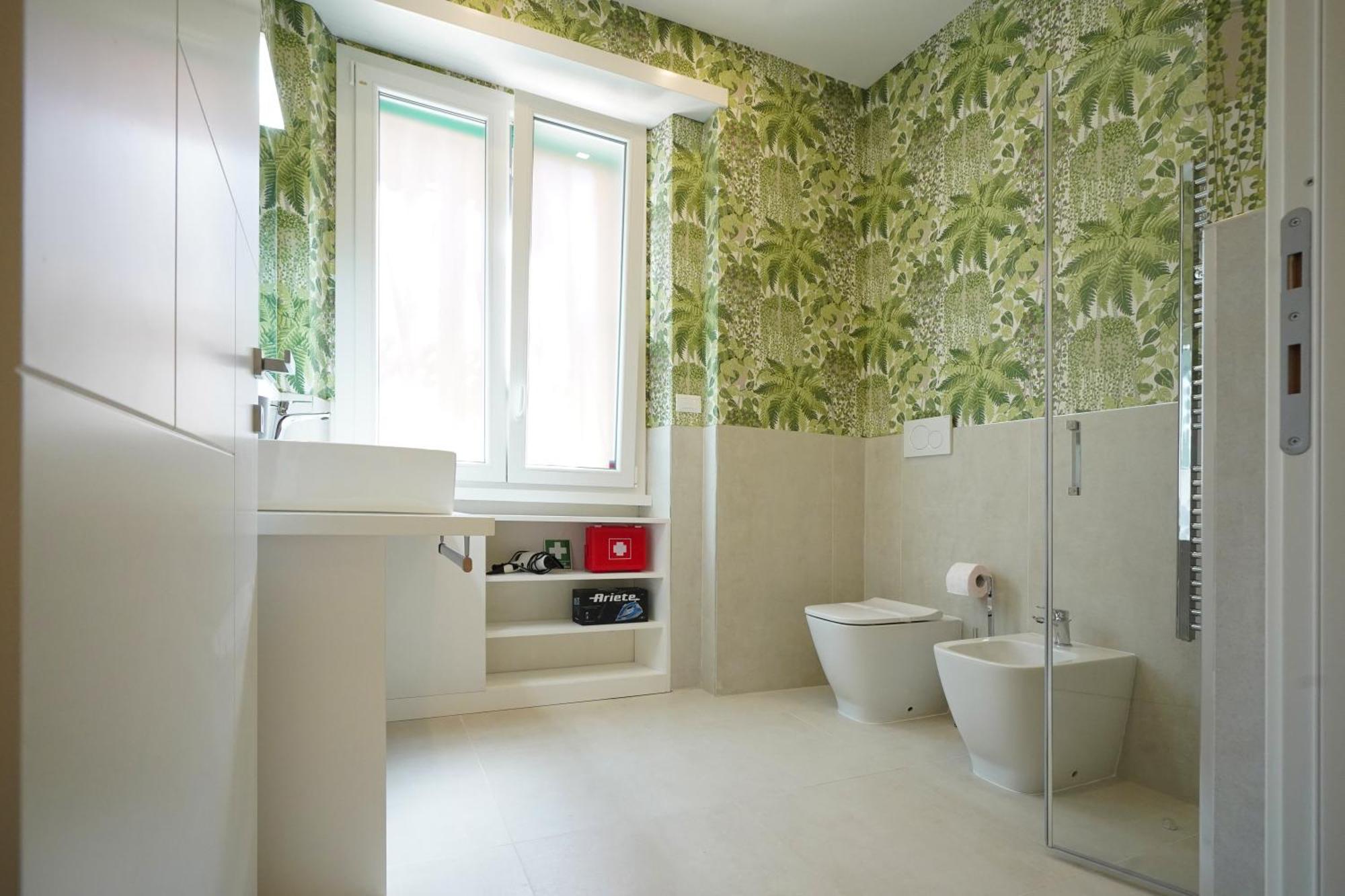 Peaceful 2 Bedrooms With Patio, Near Metro A Appartamento